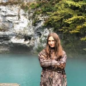 Meet your Posher, Daria